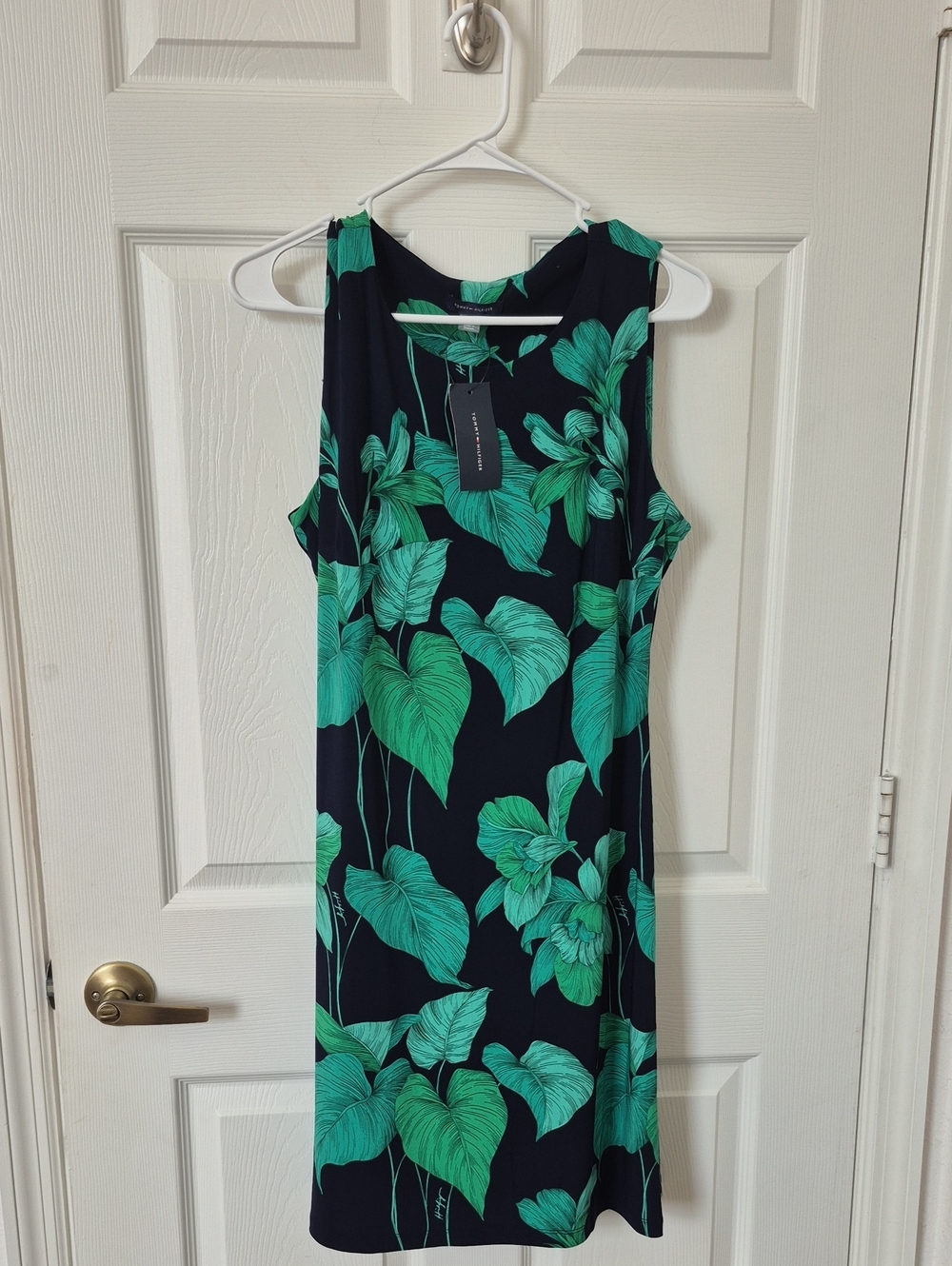 NWT Tommy Hilfiger Sleeveless Navy Dress with Green Leaf Print